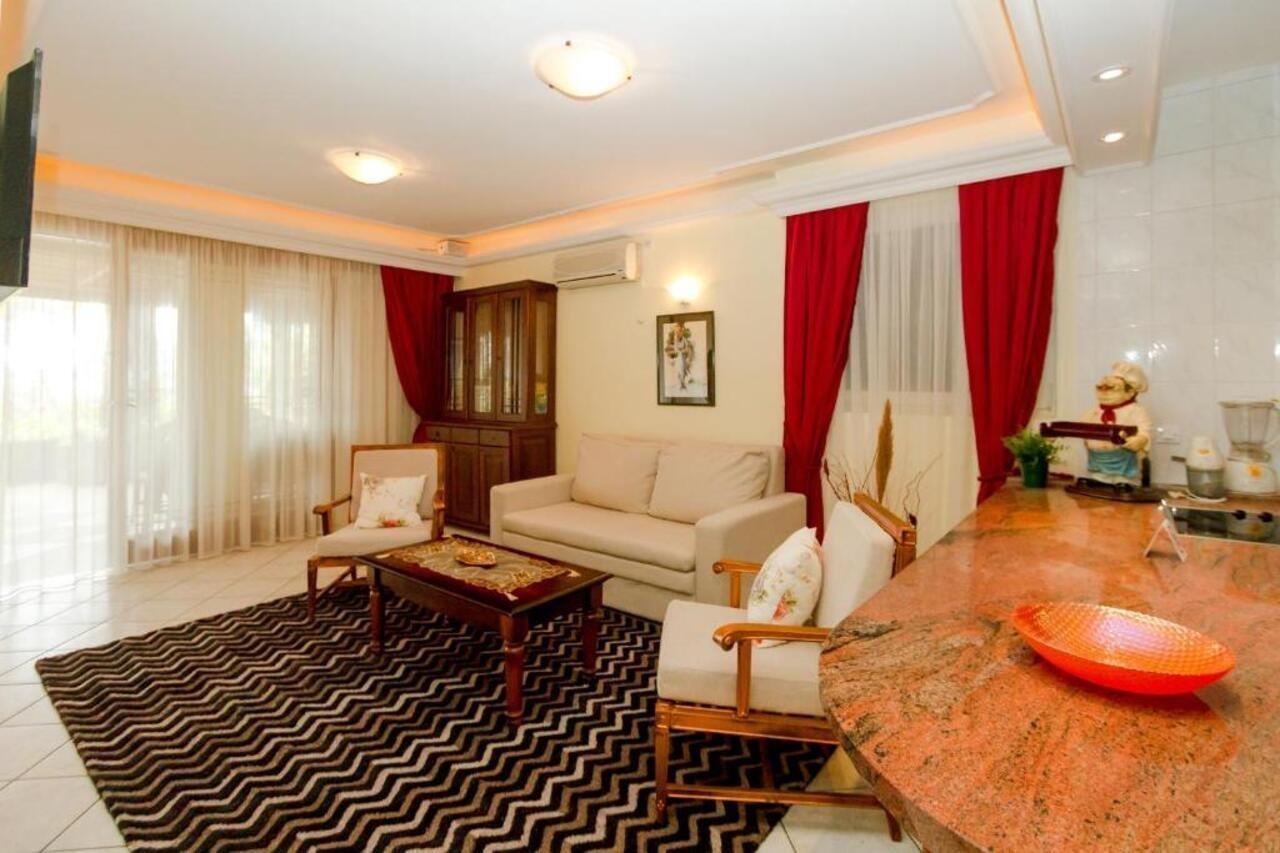 Milan'S Apartments Sveti Stefan Buitenkant foto