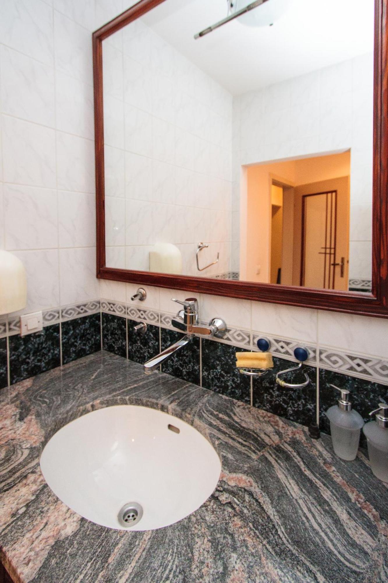Milan'S Apartments Sveti Stefan Kamer foto